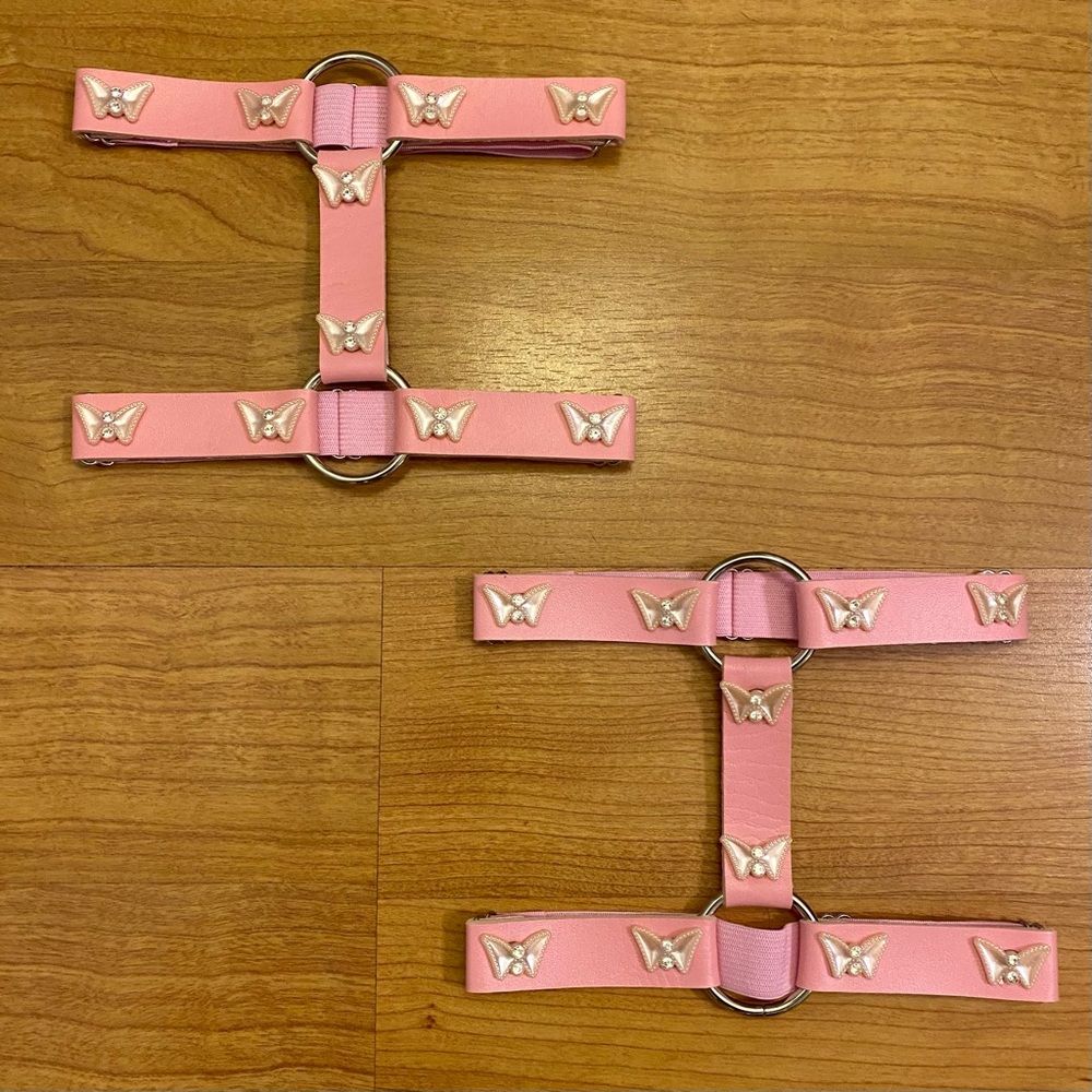 Pink Butterfly O-Ring Faux Leather Leg Garter Set